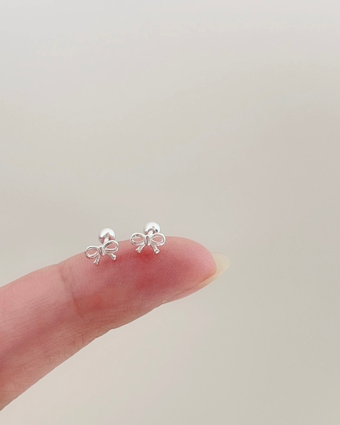 ミニリボン ボールキャッチピアス