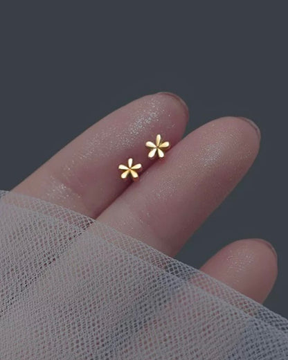ミニフラワーピアス