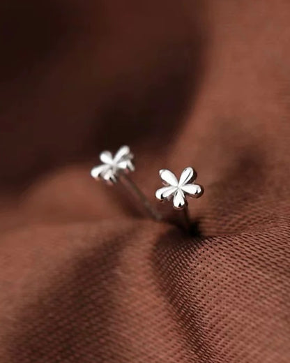 ミニフラワーピアス