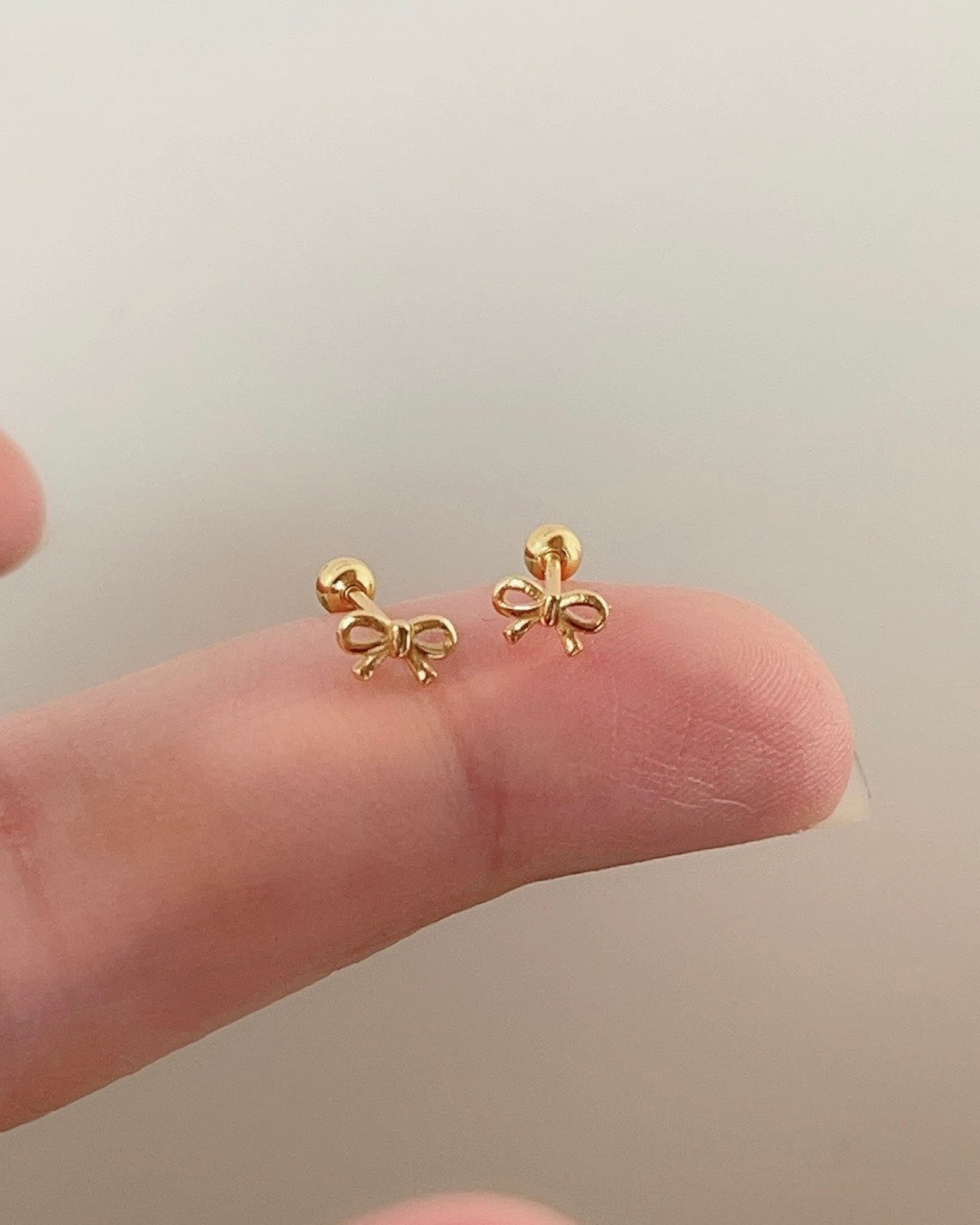 ミニリボン ボールキャッチピアス