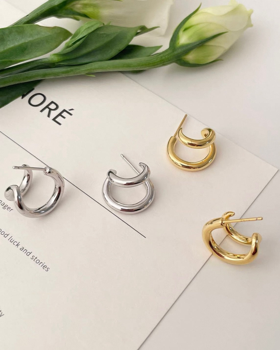 ダブルレイヤー ゴールドフープピアス