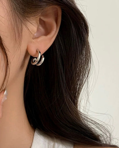 ダブルレイヤー ゴールドフープピアス