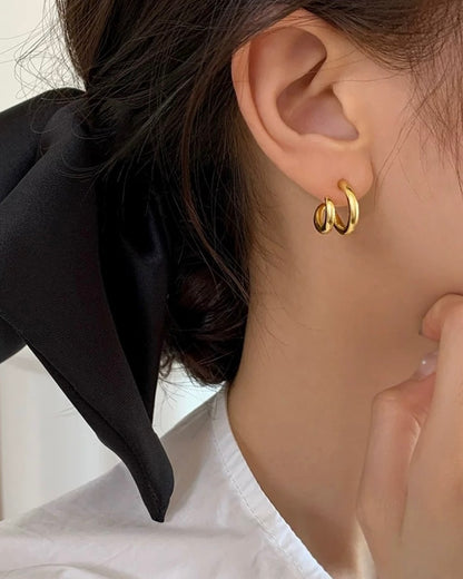 ダブルレイヤー ゴールドフープピアス