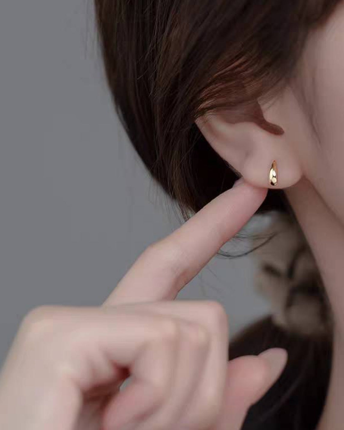 ミニカーブドロップピアス
