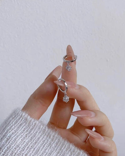 小ぶりフープピアス